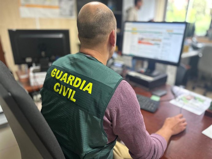 Imagen de las labores de investigación realizadas por la Guardia Civil de Navarra