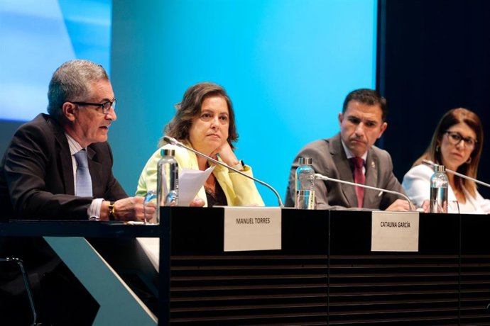 La consejera de Salud, Catalina García, en la jornada organizada por el Colegio Oficial de Enfermería de Sevilla (Icoes) con motivo del Día Internacional de la Enfermería.