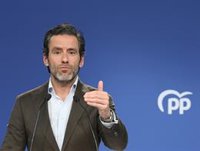 El PP defiende no mirar para otro lado con la inmigración ilegal que "acaba en la delincuencia" y niega que sea por Vox