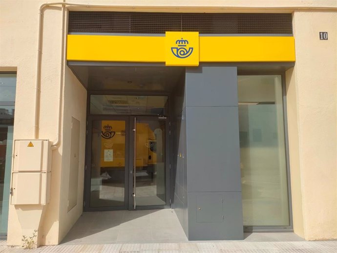 Archivo - Oficina de Correos en El Masnou (Barcelona)