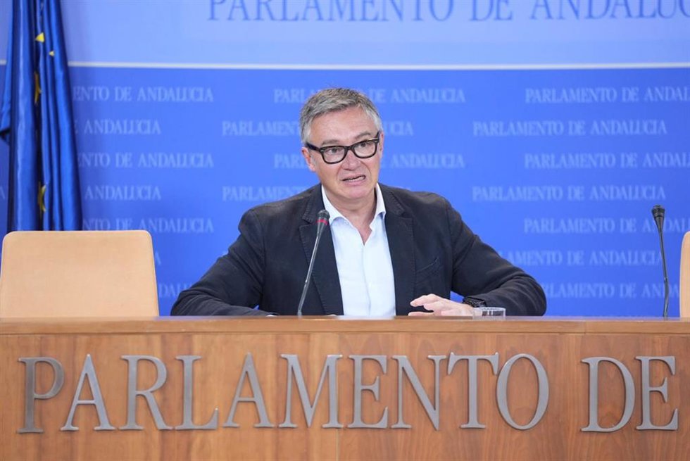 El portavoz del Grupo Vox en el Parlamento andaluz, Manuel Gavira, este miércoles