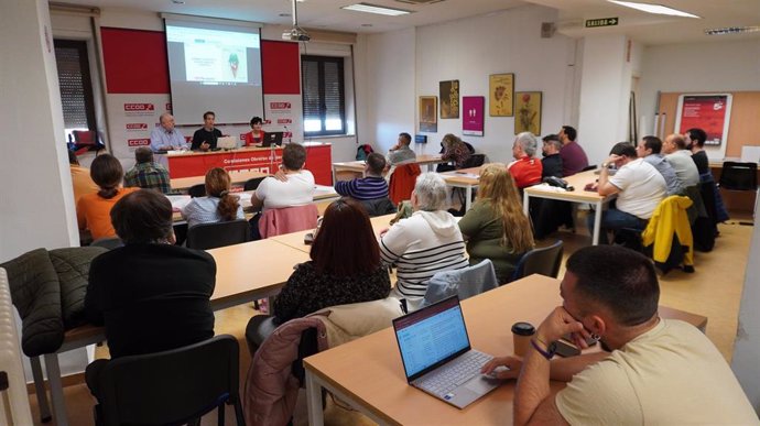 Imagen de la jornada organizada por CCOO en Pamplona bajo el título 'Acción sindical para una transición energética justa'