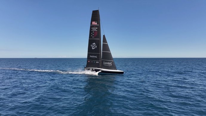 El 'Patriot'del NYYC American Magic, el AC75 estadounidense que competirá en la 37 America's Cup de Barcelona