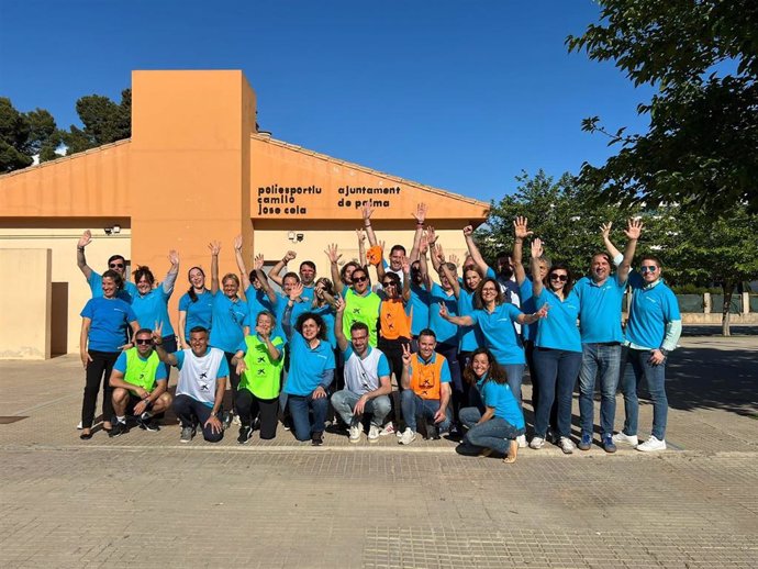 Voluntarios en la jornada de deporte inclusivo Fundació Mallorca Integra.