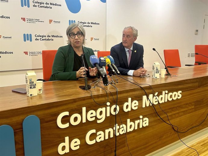 Rueda de prensa sobre la reunión anual de la Confederación Médica Latinoiberoamericana y del Caribe (CONFEMEL) en Santander.
