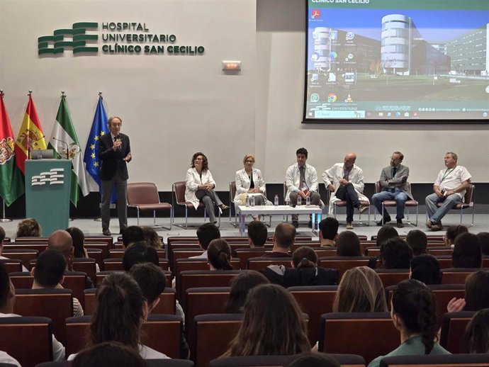 Acto de bienvenida a los nuevos Especialistas Internos Residentes del Hospital Clínico San Cecilio de Granada.