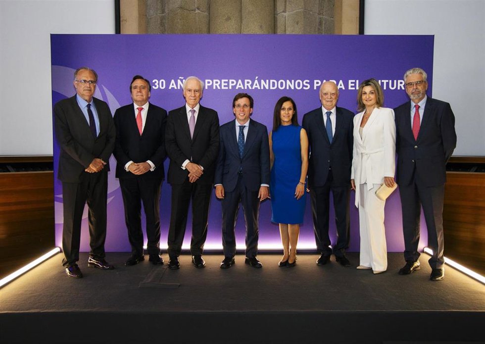 José Vicente Rull, gerente de HLA Hospital Universitario Moncloa; Valeriano Torres, CEO del Grupo HLA; Dr. Luis Ortiz, presidente del Consejo de Administración de HLA Hospital Universitario Moncloa; José Luis Martínez-Almeida, alcalde de Madrid