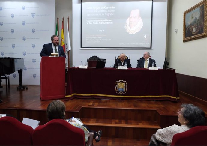 José de Contreras y Saro en su conferencia en el Ateneo