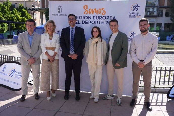 El consejero de Educación, Cultura y Deportes, Amador Pastor, ha asistido al Tour Promoción que se ha celebrado en la ciudad de Cuenca.