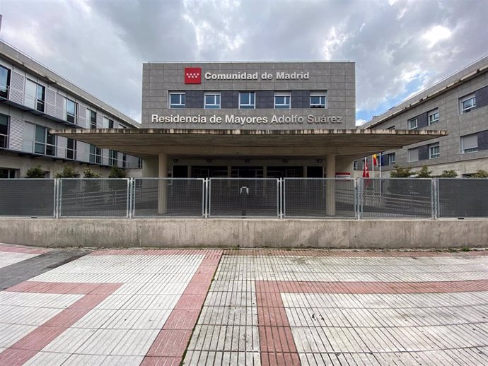 Archivo - Fachada de la residencia de ancianos Adolfo Suárez de Madrid.