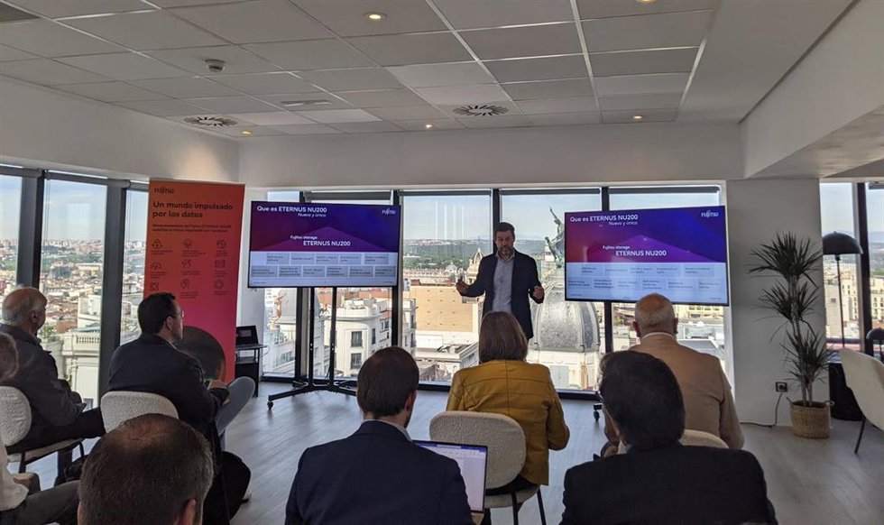 Presentación de la plataforma de almacenamiento ETERNUS NU200 (Madrid)