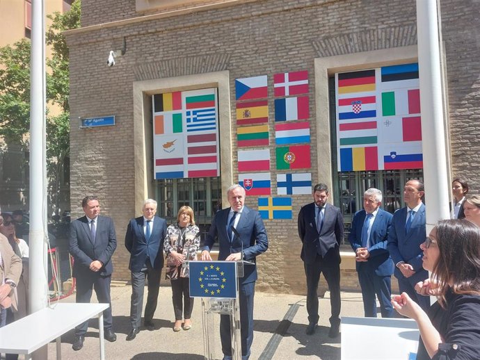 El presidente del Gobierno de Aragón, Jorge Azcón, preside el acto con motivo del Día de Europa.