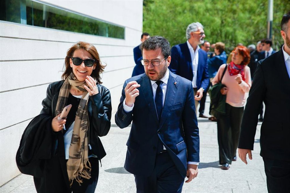 El presidente de la Generalitat, Pere Aragons, a su llegada al funeral