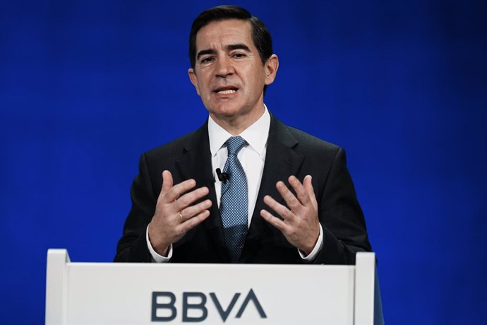 Archivo - El presidente de BBVA, Carlos Torres Vila, durante una Junta General de Accionistas del BBVA, en el Palacio de Euskalduna de Bilbao, a 15 de marzo de 2024, en Bilbao, Vizcaya, País Vasco (España).