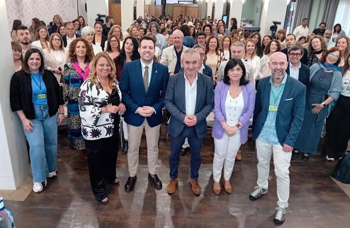 Encuentro con profesionales de los Servicos Sociales Comunitarios
