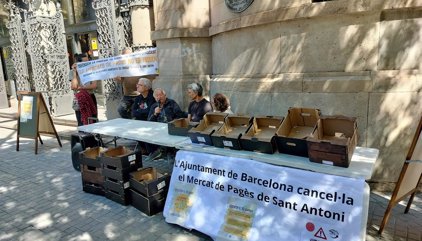 Els pagesos de Barcelona exigeixen reobrir el Mercat de Pagès de Sant Antoni