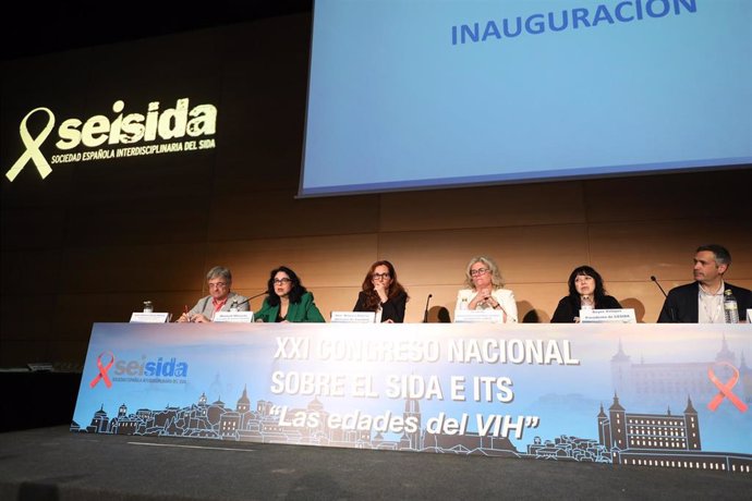 La ministra de Sanidad, Mónica García, participa en e XXI Congreso Nacional sobre Sida e ITS de la Sociedad Española Interdisciplinaria del Sida y la Fundación Seisida en Toledo.