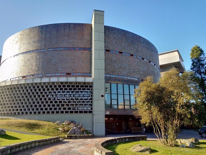 Archivo - Facultad de Medicina de la Universidad de Oviedo