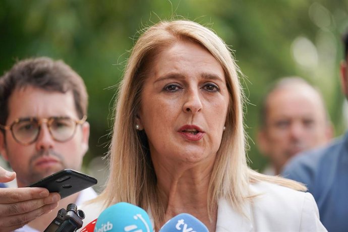 Archivo - La portavoz del PP de Vitoria-Gasteiz, Ainhoa Domaica