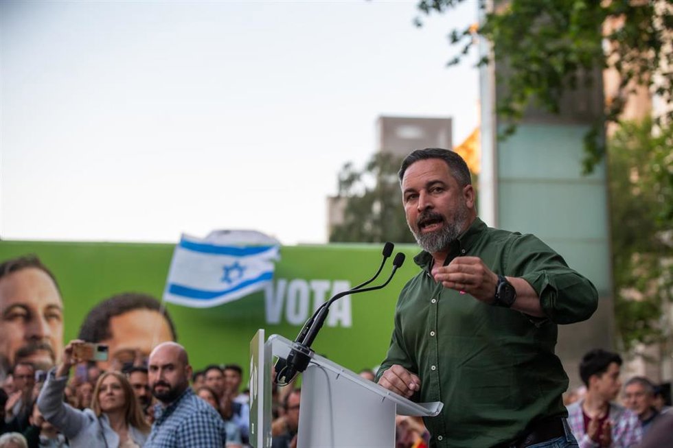 El presidente de VOX, Santiago Abascal interviene durante un mitin de VOX