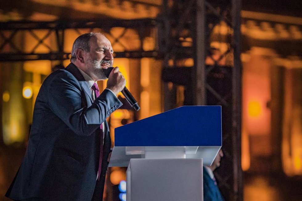 Archivo - El primer ministro de Armenia, Nikol Pashinián
