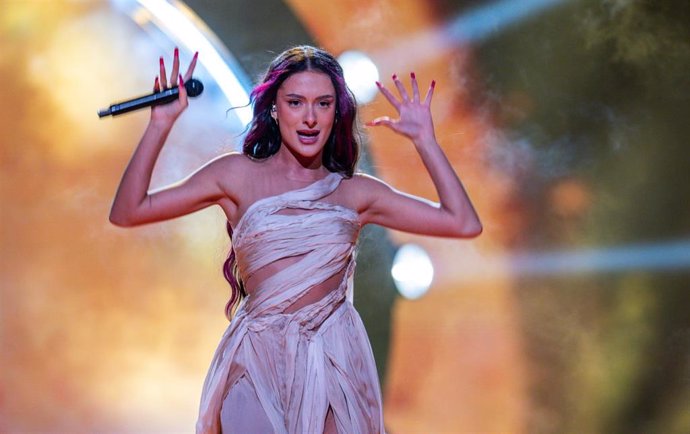 08 May 2024, Sweden, Malmo: Eden Golan from Israel performs with the song "Hurricane" on the stage of the Eurovision Song Contest (ESC) 2024 during rehearsals for the second semi-final at the Malmo Arena. Photo: Jens Büttner/dpa
