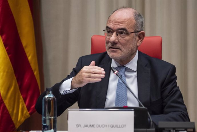 Archivo - El director de comunicación y portavoz del Parlamento Europeo, Jaume Duch, interviene durante la XXXIII Jornada Europea del Consell Català del Movimiento Europeo en el Parlament de Catalunya