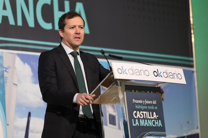 Archivo - El alcalde de Toledo, Carlos Velázquez, en una foto de archivo.