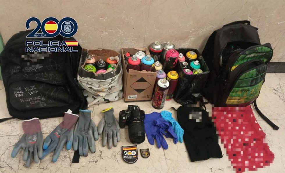 Detenidos 4 grafiteros por pintar en más de 50 metros cuadrados de vagones del Metro de Madrid