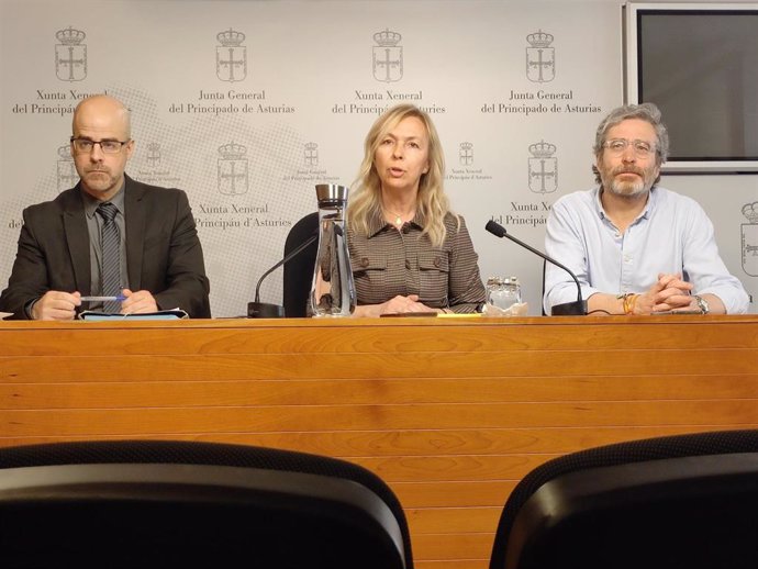 Mario Díaz, Sara Álvarez Rouco y Javier Jové