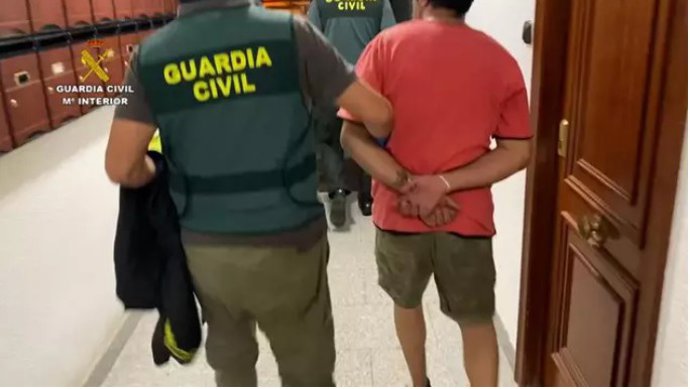 Petición de 22 años para el acusado de matar de un tiro a otro en el aparcamiento de La Fiestuki, en La Cistérniga.