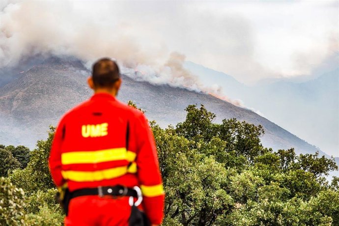 Archivo - Miembro de la UME, en una imagen de archivo.