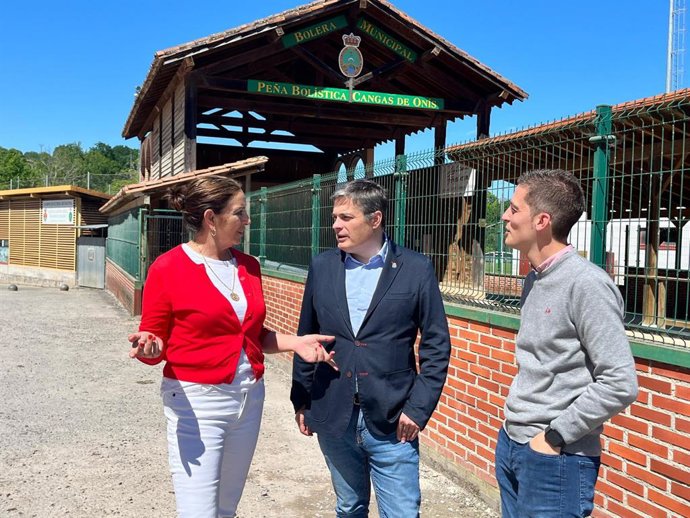 Pedro de Rueda en la bolera de Cangas de Onís.