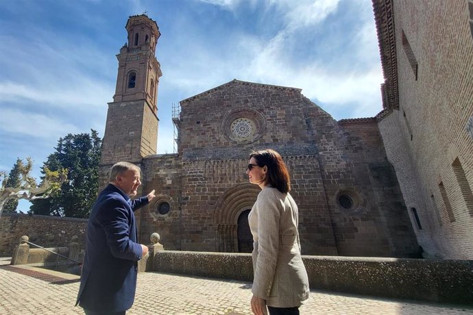 La vicepresidenta de la DPZ, Teresa Ladrero, junto al diputado provincial Eduardo Arilla.