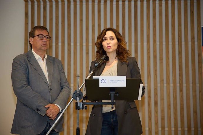 La presidenta de la Comunidad y del PP de Madrid, Isabel Díaz Ayuso, en un encuentro con representantes del sector turístico en Girona.