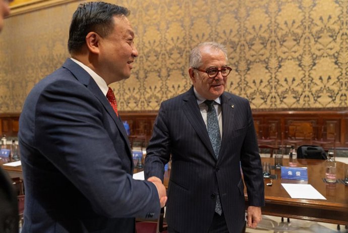 Hua Yuan y Jordi Valls