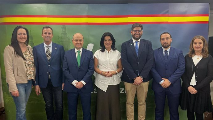 El portavoz parlamentario de VOX en las Cortes de Aragón, Santiago Morón, preside el nuevo Comité Ejecutivo Provincial de este partido en Zaragoza.