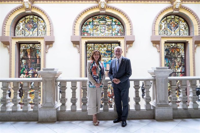 El alcalde de Málaga, Francisco de la Torre, y la alcaldesa de Zaragoza, Natalia Chueca