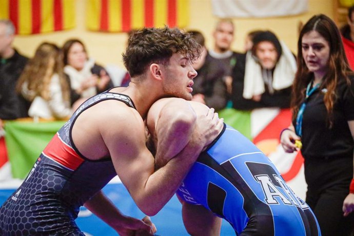 Marcos Sánchez-Silva, en una competición de lucha grecorromana.