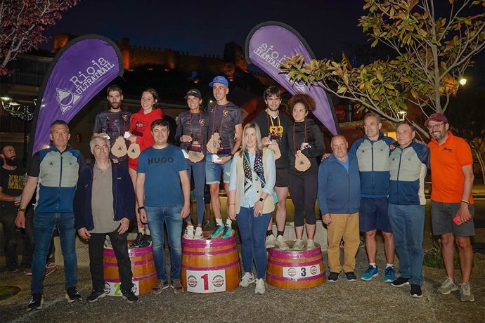 Xavi Tomasa y Cristina Silva, vencedores de primera etapa de la IX Rioja Ultratrail, celebrada entre La Unión y Clavijo