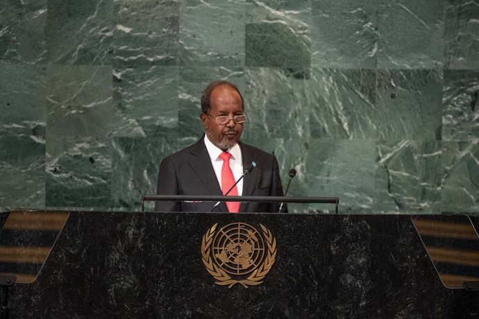 Archivo - UNITED NATIONS, Sept. 23, 2022  -- Somali President Hassan Sheikh Mohamud speaks during the General Debate of the 77th session of the UN General Assembly at the UN headquarters in New York, on Sept. 22, 2022. TO GO WITH "Somalia committed to tac