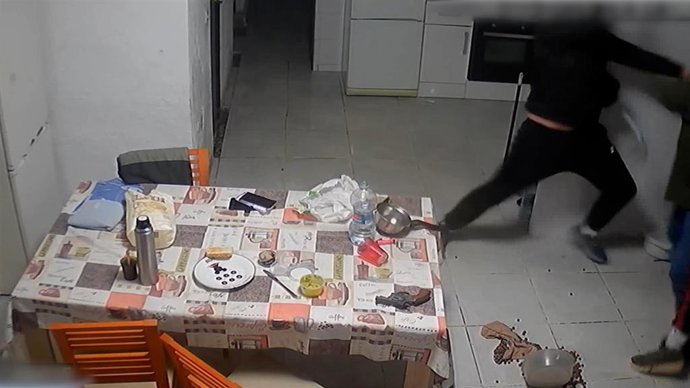 Detenidas seis personas por asaltar una casa y maniatar y golpear a sus moradores en San Antonio de Benagéber (Valencia)