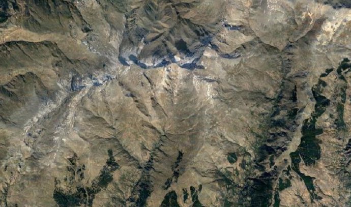 Vista en relieve de la sierra de Capileira (Granada).