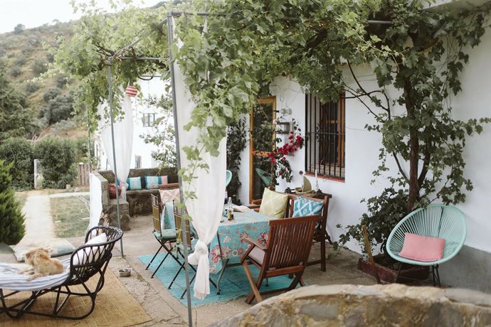 Archivo - Vista de 'El Leoncillo', casa enclavada en el Parque Natural de Los Montes de Málaga donde se desarrollarán los talleres de cestería tradicional y de 'Baño de bosque'.