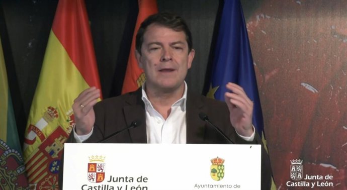 El presidente de la Junta, Alfonso Fernández Mañueco, este sábado en Salamanca