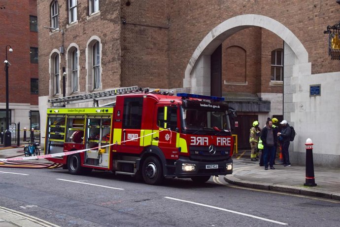 Archivo - Camión de bomberos en Inglaterra en una imagen de archivo