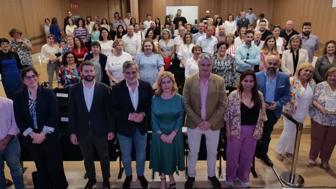 Almería se une para visibilizar la enfermedad de Lupus en el Día Mundial
