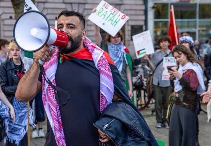 11 May 2024, Sweden, Malmo: Participants demonstrate in the city center against Israel's participation in the final of the Eurovision Song Contest (ESC) 2024. Photo: Jens Büttner/dpa