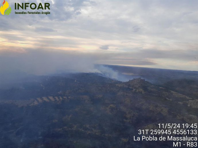 Flanco derecho del incendio forestal en Nonaspe.
