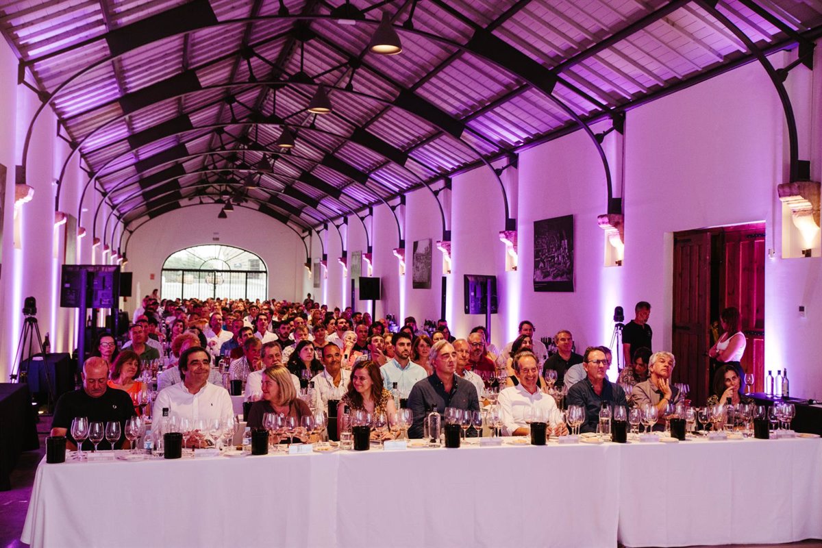 Luis Gutiérrez selecciona ocho vinos icónicos para redescubrir el clasicismo y la innovación del Barrio de la Estación